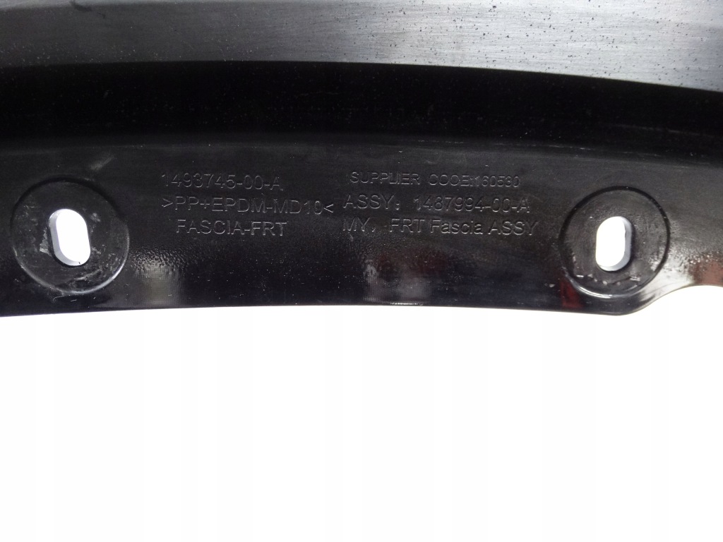 Tesla model y 20- бампер передній 1493745-00-a в Україні