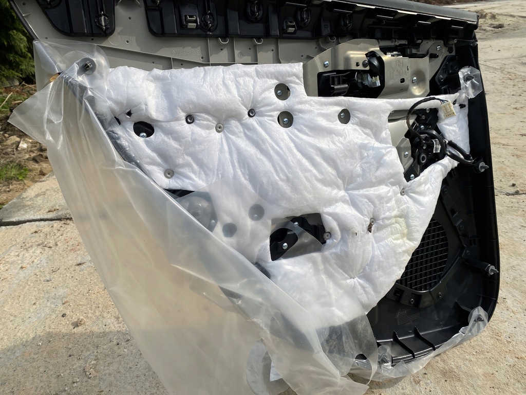 фото №5, Обивка обшивка дверь правый задняя infiniti q30 eu