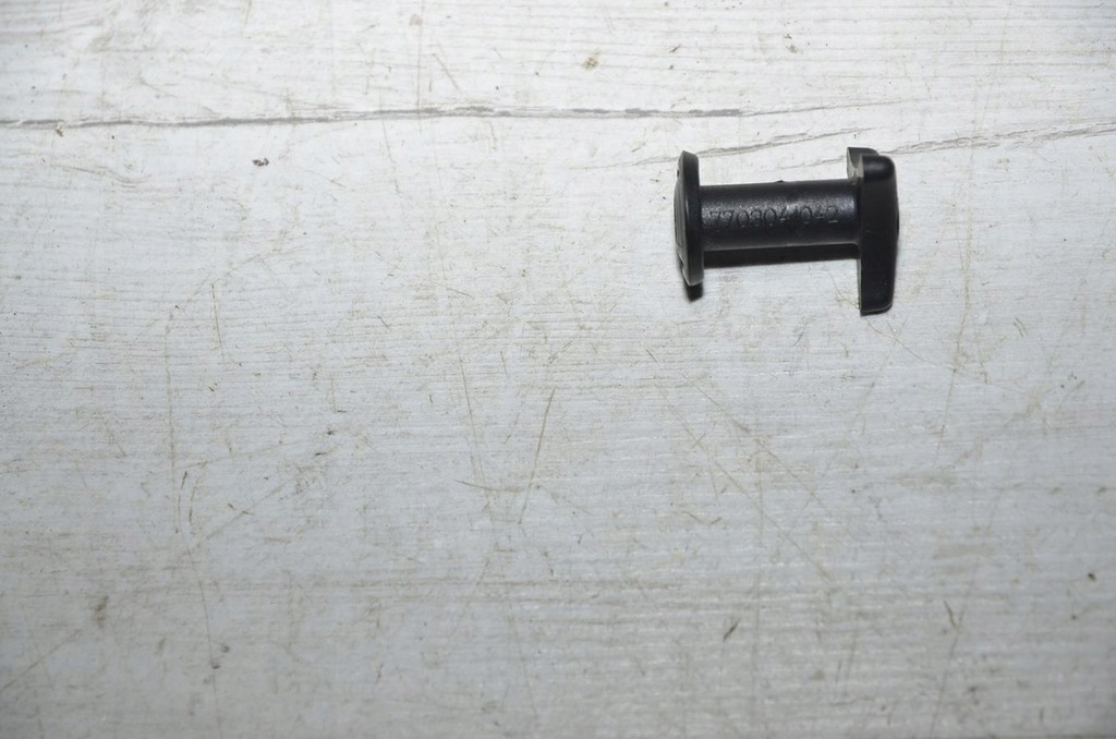 фото №1, Гайка лампы dacia duster i lift 15r