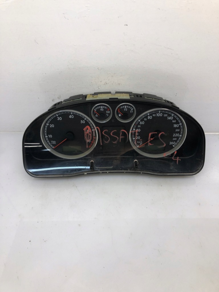 фото №1, Счетчик приборная панель 110080136 vag