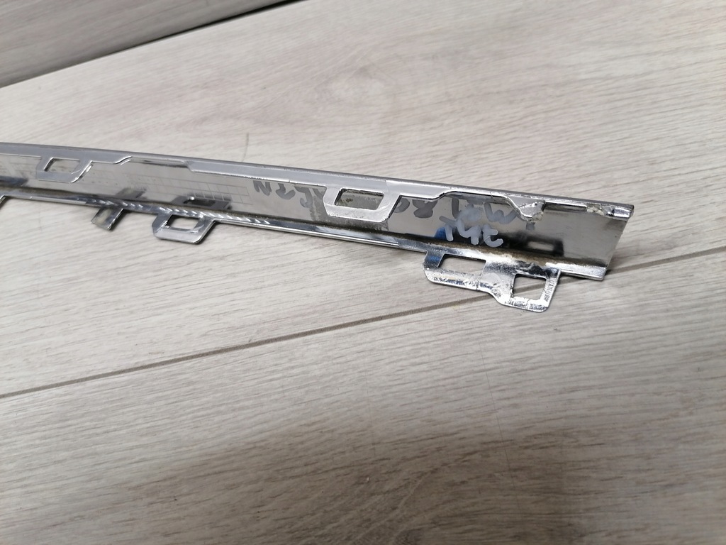 фото №9, Vw passat b8 хром бампера лівий задня 3g0853841