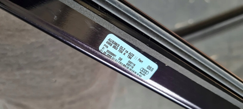 фото №10, Sq8 4m rsq8 q8 молдинг кровельная правая sline czarna 4m8853704a t94