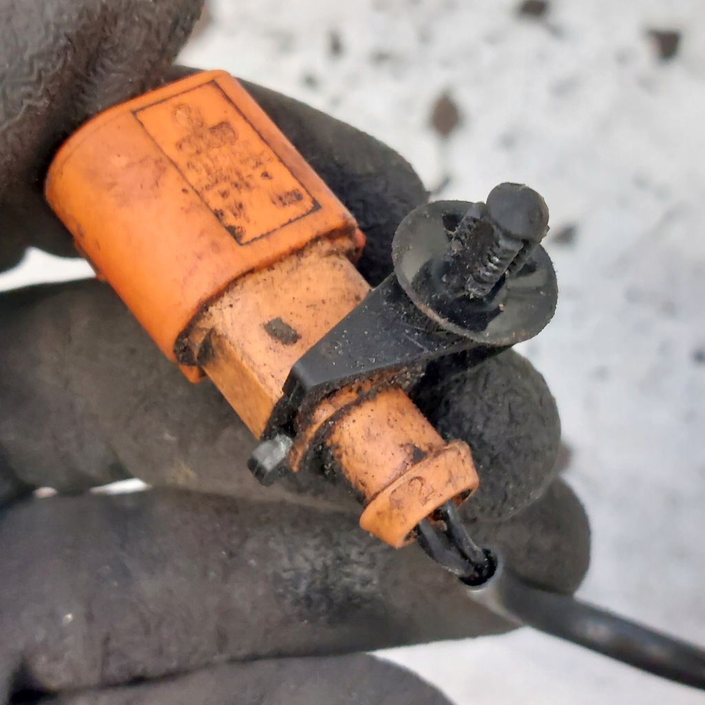 фото №8, Audi a5 8t 3,0d подушка кронштейн двигуна