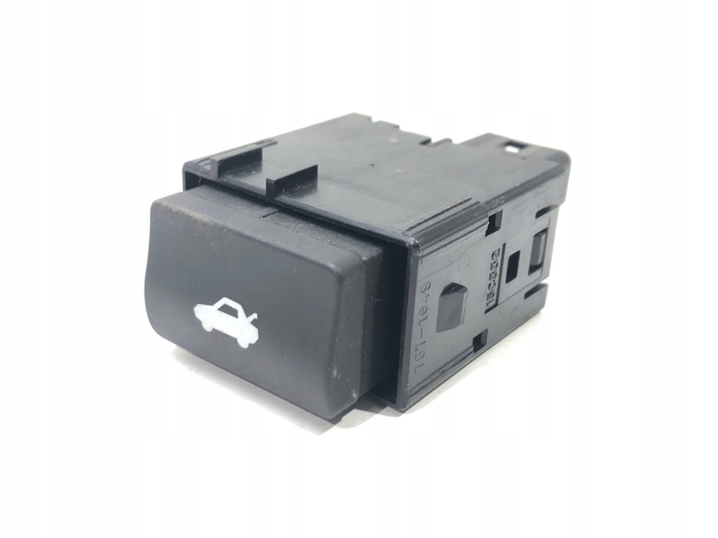 фото №1, Кнопка открывания крышки lexus gs 12-20 15c332