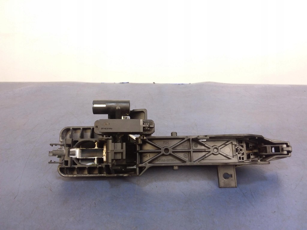 фото №4, Hyundai ix35 i ручка двері задня права polar white