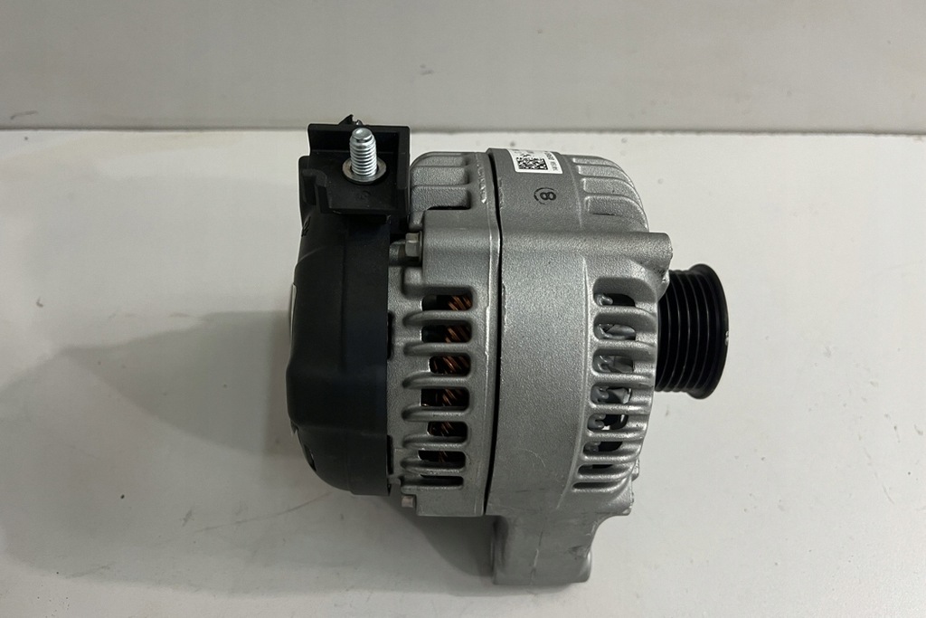 фото №9, Генератор mini clubman f54 7646814 2.0l бензиновый 141kw 2014