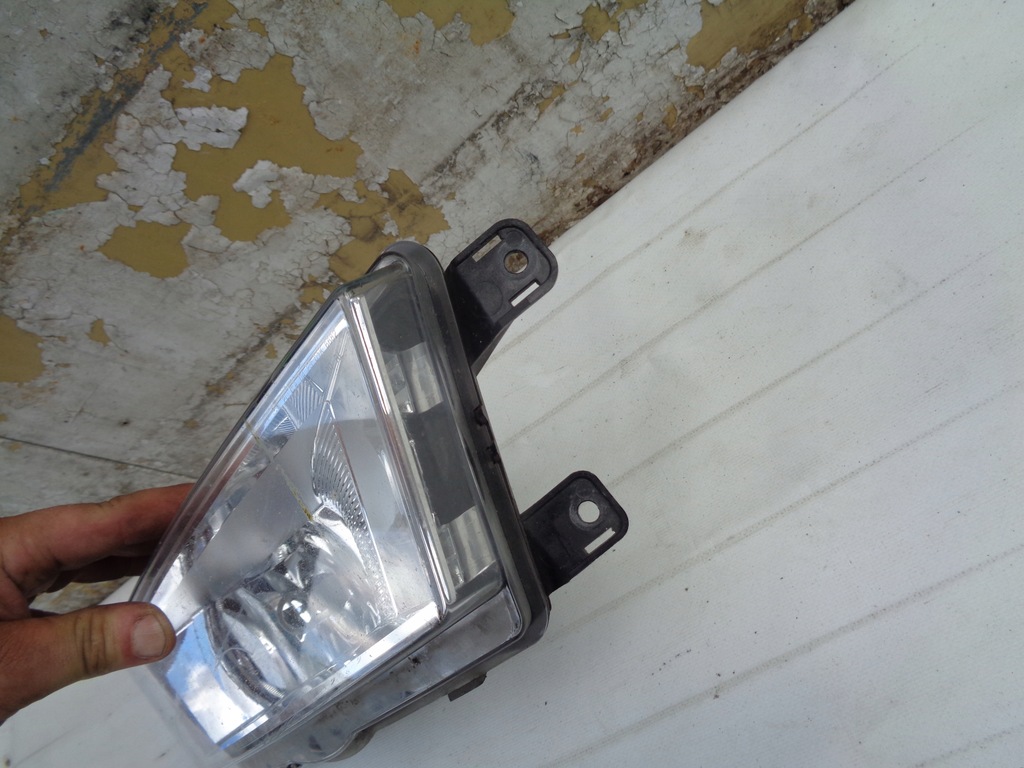 фото №5, Протитуманна фара правий skoda rapid 5ja941702