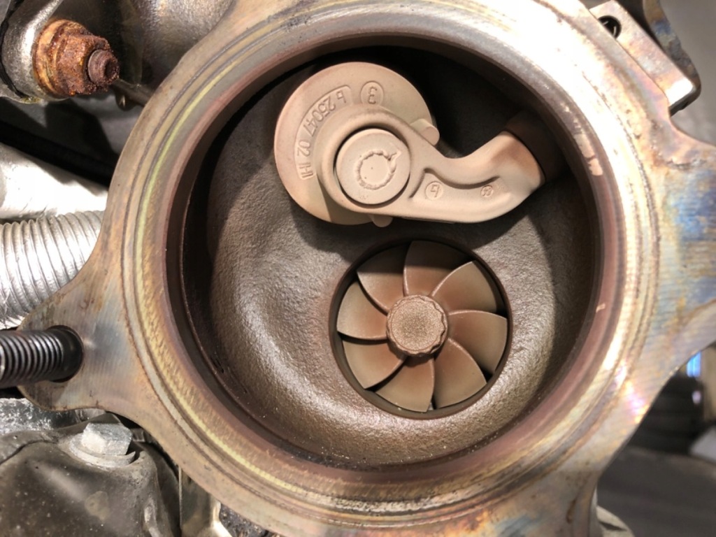 Двигатель audi 2.0 252km a4 b9 cyr Оригинал