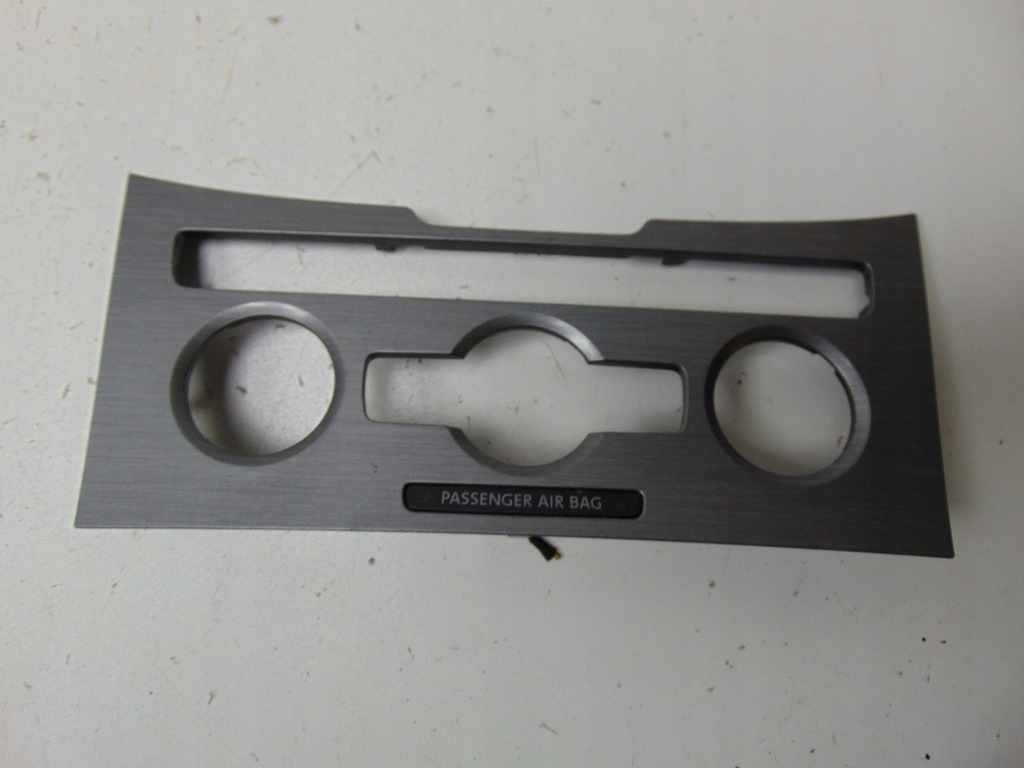 фото №1, Рамка панель консолі vw passat b7 3c8863082