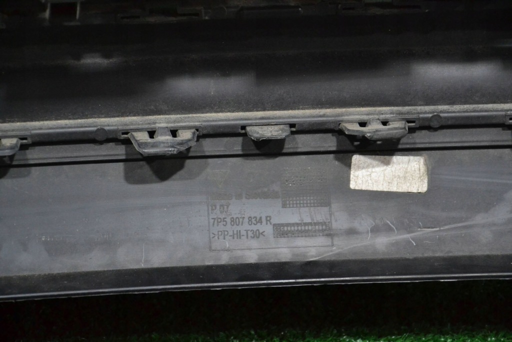 Накладка дифузор бампера задня porsche cayenne 92a 14- 7p5807834r Недорого