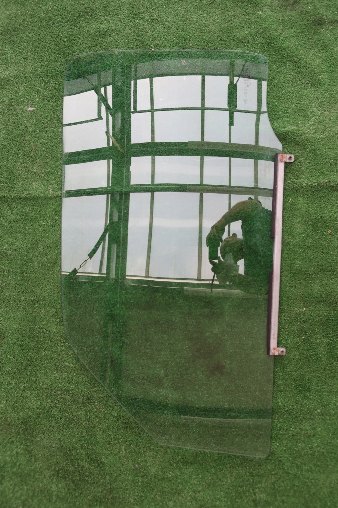 фото №1, Скло двері ліва suzuki jimny sekurit 07r