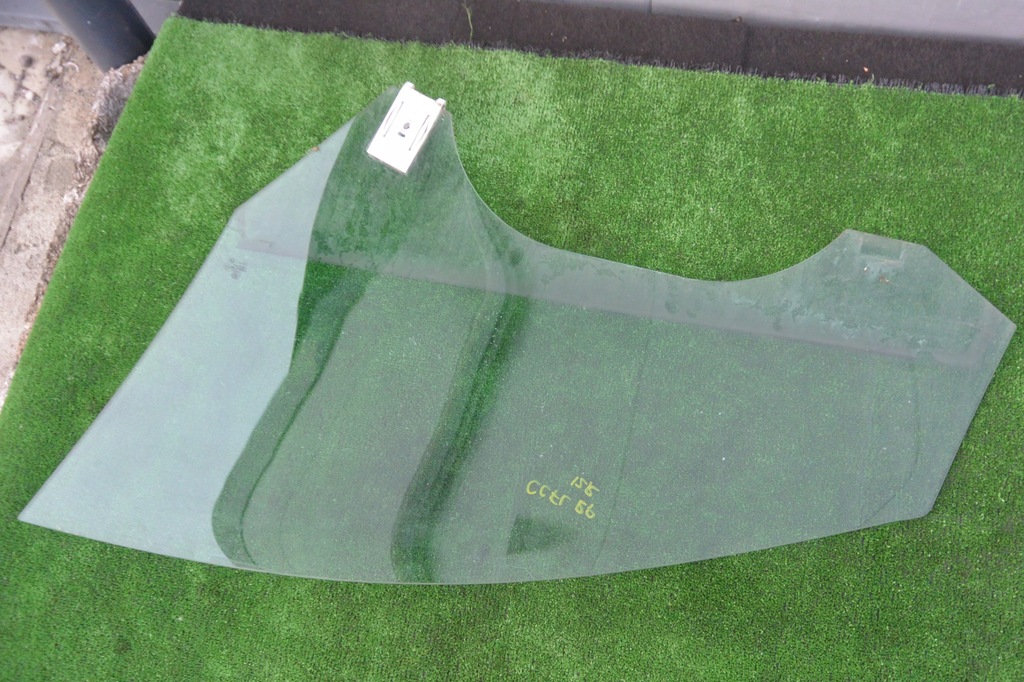 фото №5, Стекло боковая дверь правая перед vw passat cc 13r.