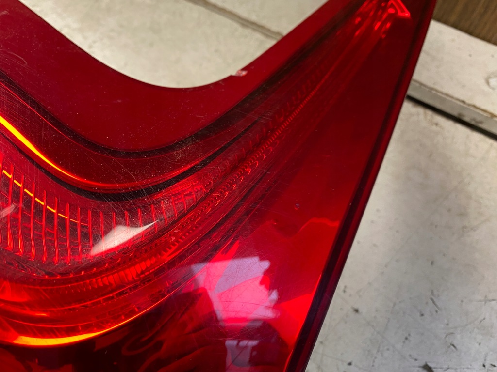 фото №7, Volvo v40 лампа левый задняя 31395844