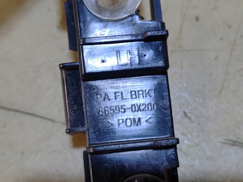 фото №6, Hyundai i10 i напрямна бампера лівий перед 86595-0x200 07-13