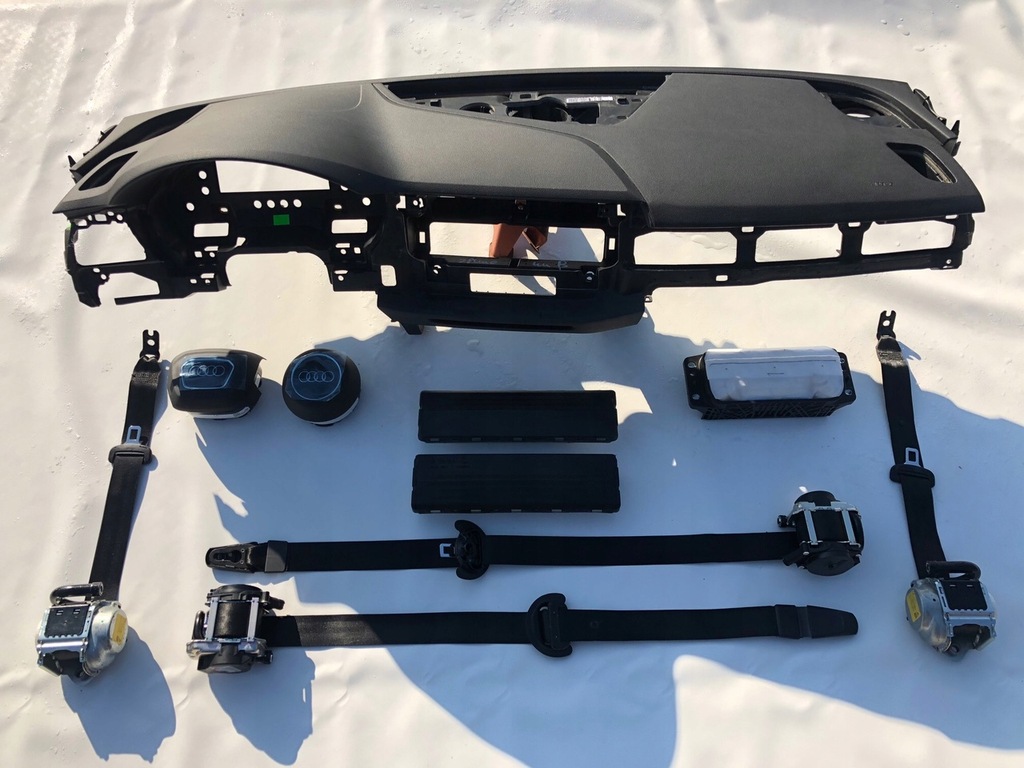 фото №8, Audi a5 f5 приборная панель консоль приборная панель pulpit подушки безопасности srs подушка безопасности ремни шторки безопасности mix