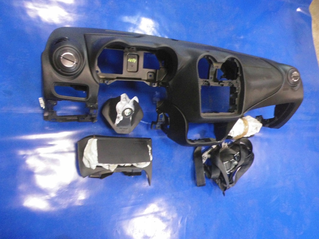 фото №2, Приборная панель подушки безопасности ремни подушка безопасности карбон alfa romeo mito