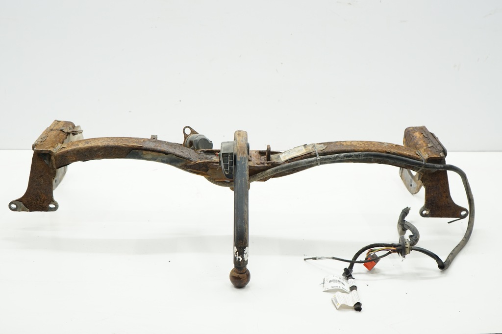 фото №1, Citroen ds5 12r hak буксировочный