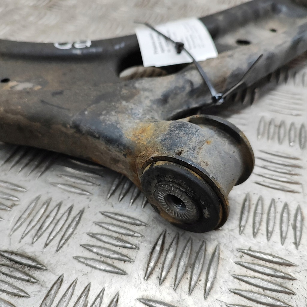 фото №7, Volkswagen arteon 2017 правая сторона нижний рычаг передний