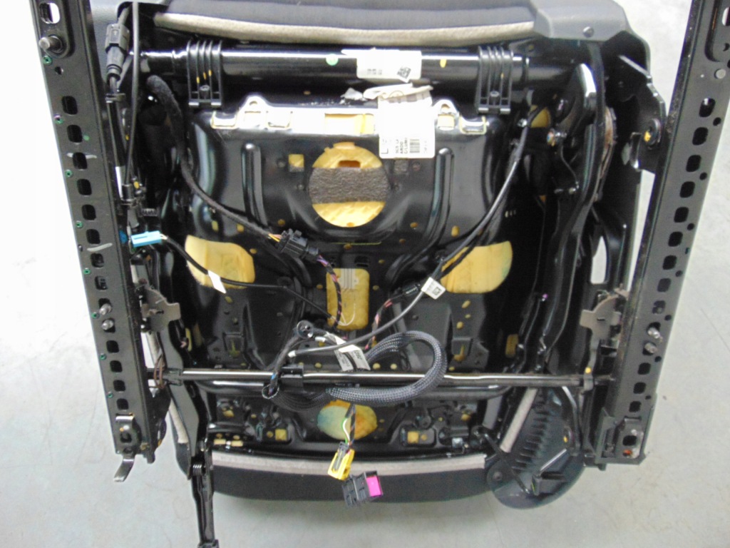 фото №4, Vw beetle 5c сиденье пассажира правый