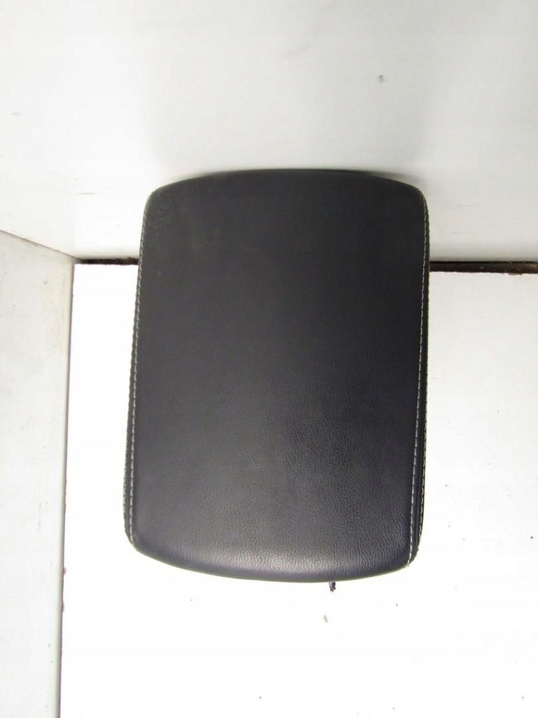 Подлокотник кожаный бардачок mitsubishi eclipse cross 8011b759 в Украине