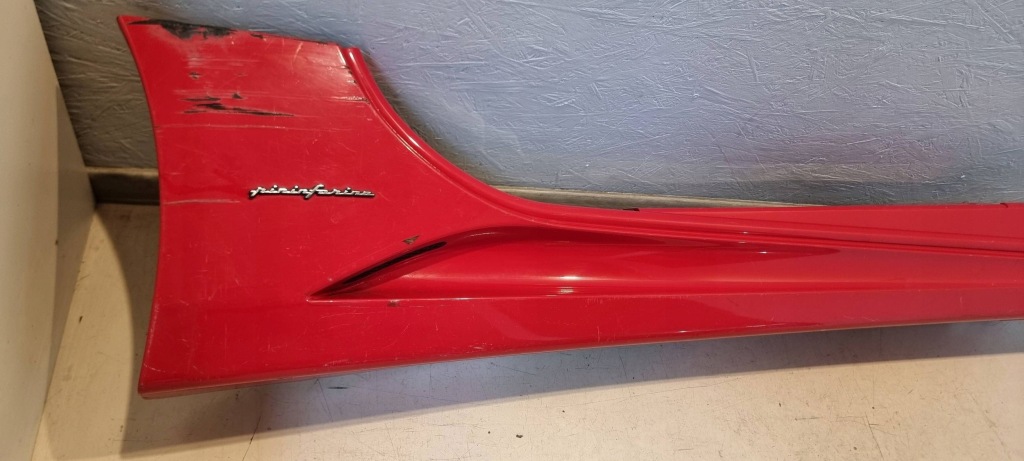 Поріг правий ferrari california f149 Ціна