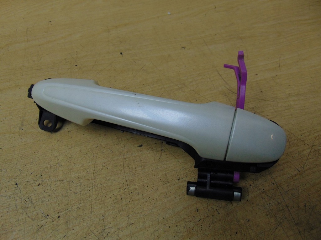 фото №1, Ручка наружная правая задняя toyota rav4 iv белый перламутр 070