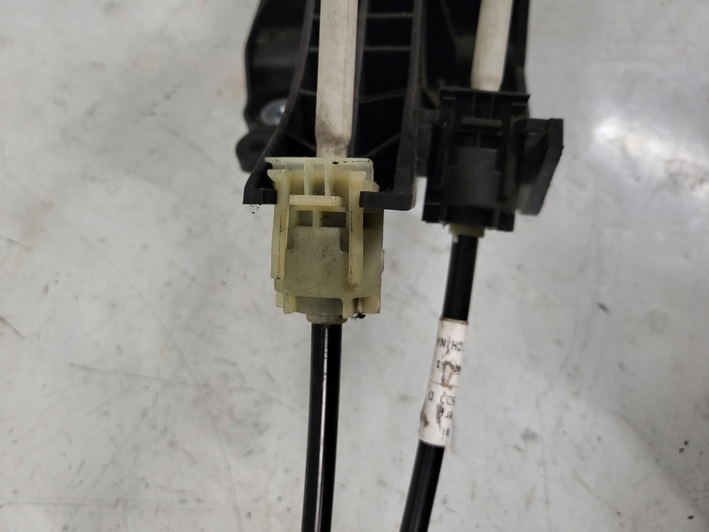 фото №8, Mazda 3 bl 11r mps mzr 2.3 disi turbo l3 тросы переключения передач выборщик