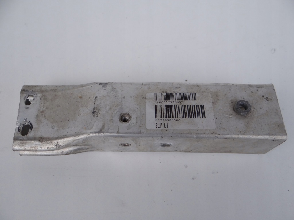 фото №1, Зона нижній балка передньої bmw i3 7296855