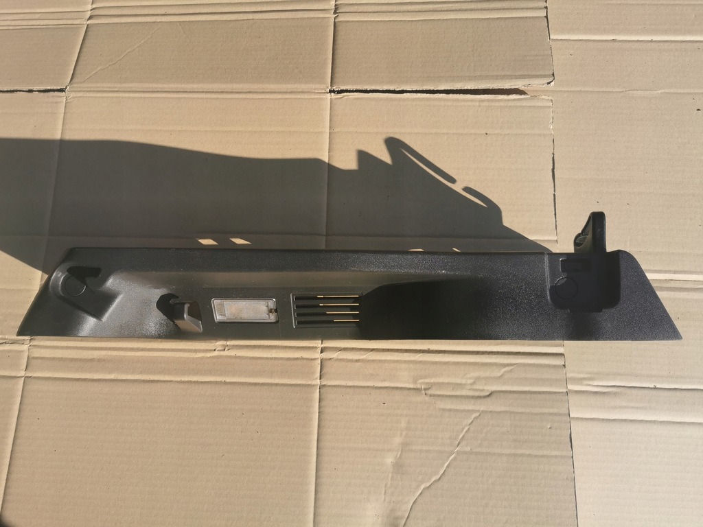 фото №1, Hyundai i30 i напрямна шторка ліва kombi