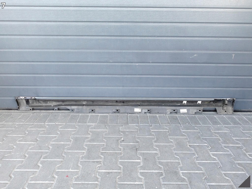 Audi a8 4h0 4h4 d4 рестайлинг  09-17 порог накладка молдинг левая хром long x7u Киев