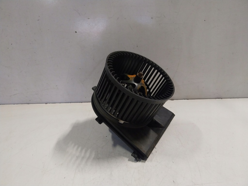 фото №1, Вентилятор обдув : volkswagen golf iv