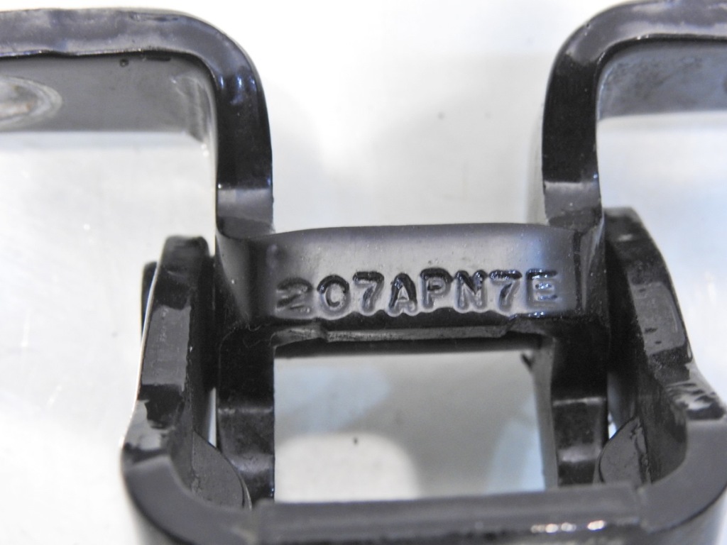 Петли дверь правый задний  298 saab 9-3 ii Киев