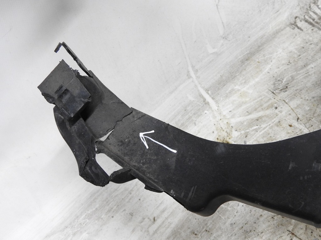 фото №9, Hyundai i30 i hb 07-12 pas передний усилитель 64101-2r000