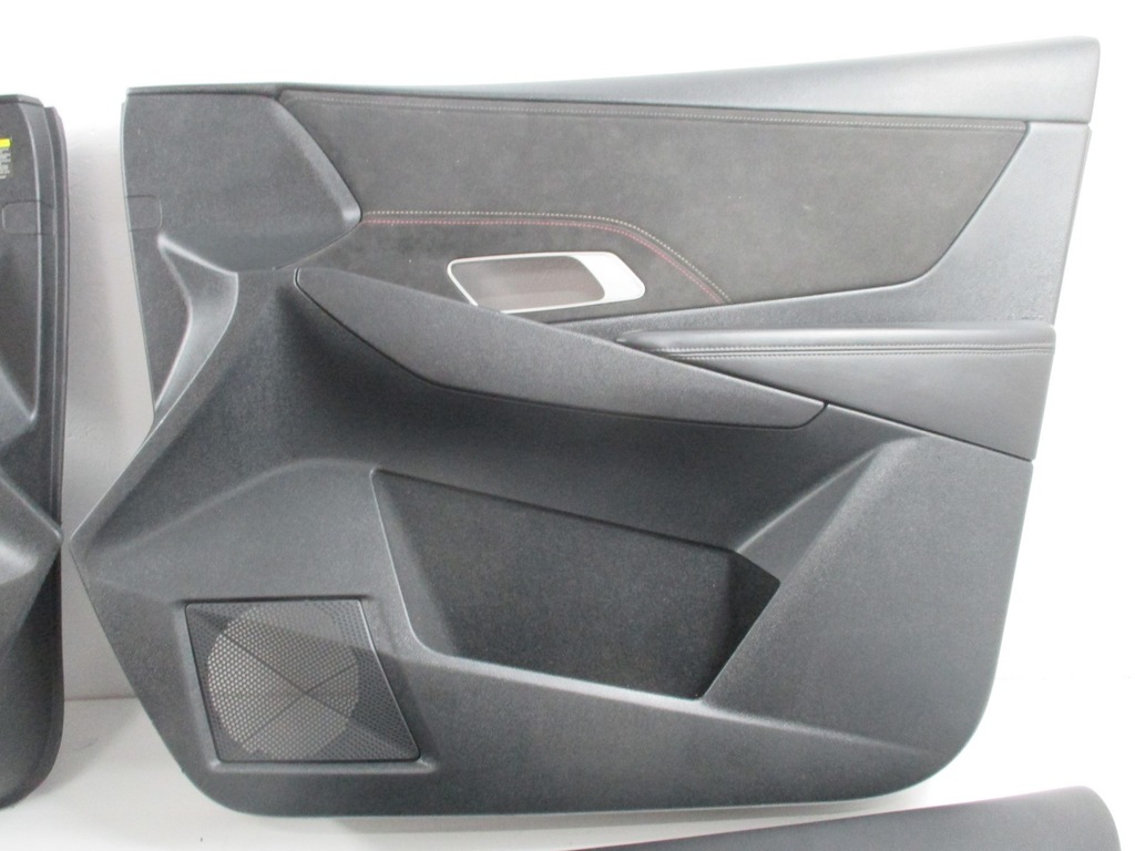 фото №4, Обивка дверь citroen ds7 performance alcantara