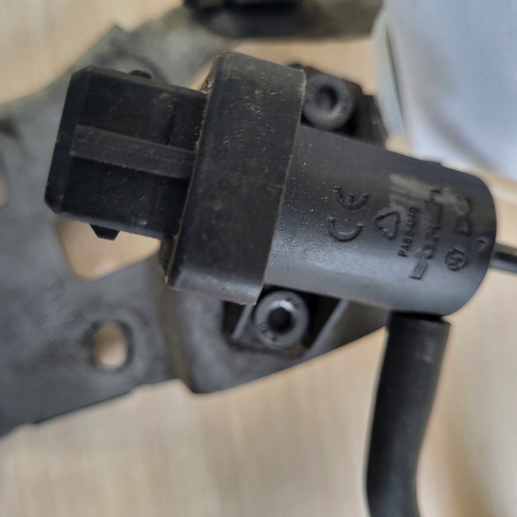 фото №1, Smart forfour ii клапан вакуумa 8200762162