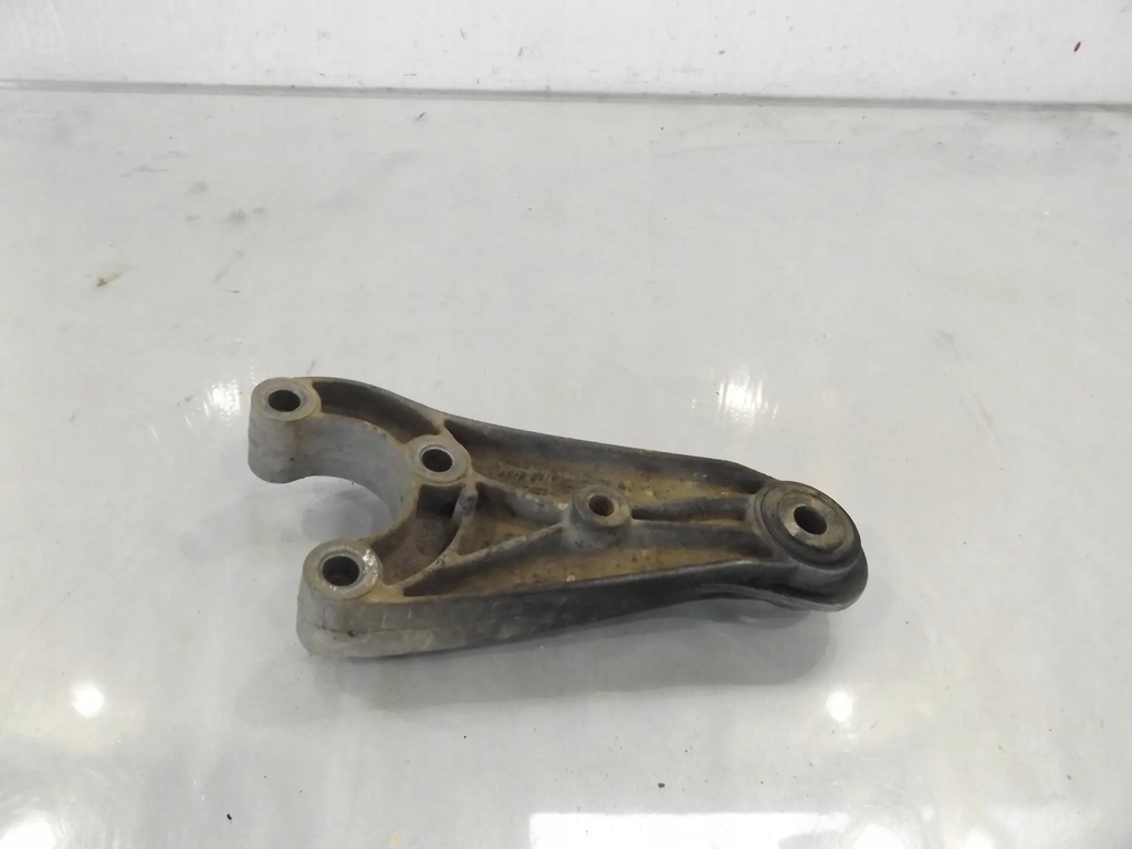 фото №1, Stilo 1,9jtd кронштейн двигуна 46789378