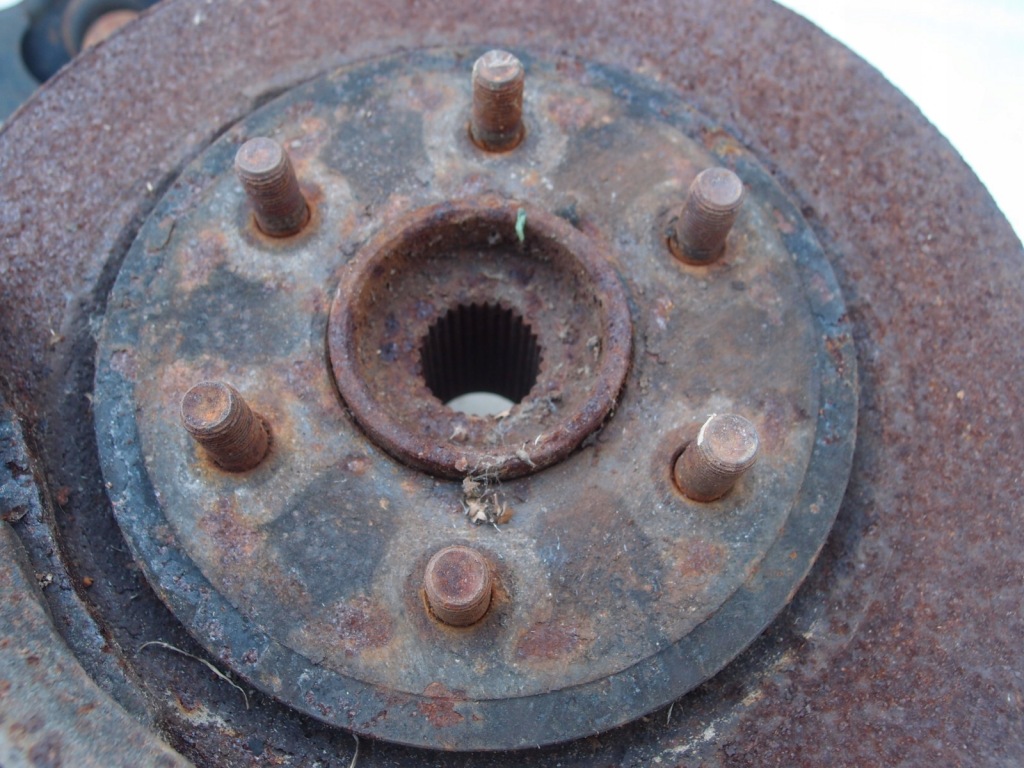 фото №3, Поворотний кулак ступиця важіль правий перед navara 2.5 dci