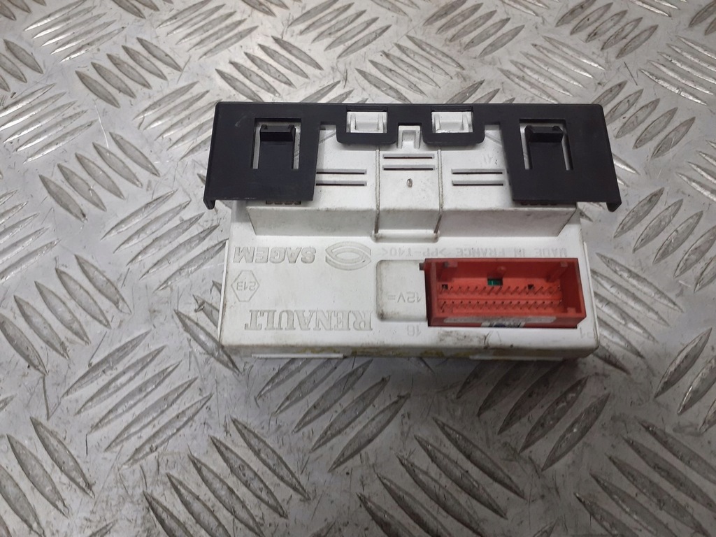 фото №4, Дисплей приборная панель renault megane ii 8200107839