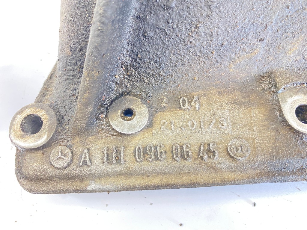 Кронштейн кронштейн кронштейн двигателя mercedes c klasa w203 2.0 200 1110960645 Доставка