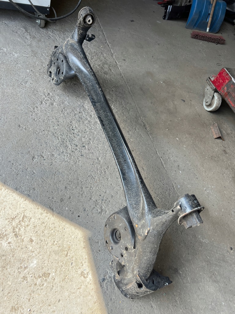 фото №9, Toyota yaris iv 4 19- oś задня балка підвіска заднього na гальмівні диски