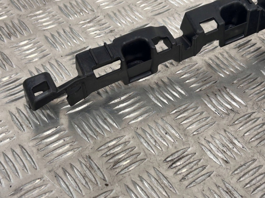 Другая часть салона правая сторона tesla model x 105372700b Недорого