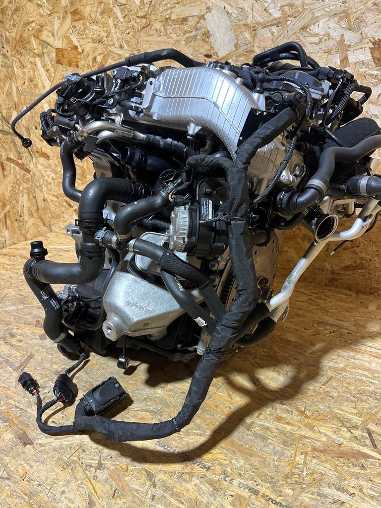 Комплектний  двигун audi q5 80a a5 a6 2.0 tdi dtp 21tyś km 2022r оригінал Оригінал