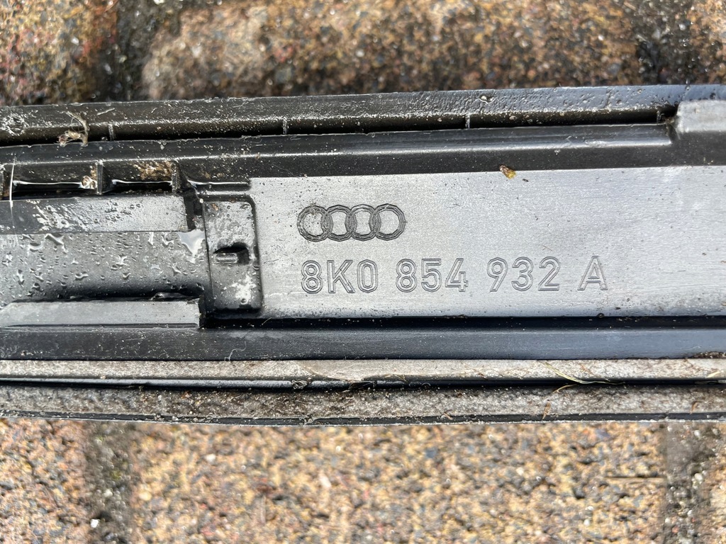 фото №1, Audi a4 b8 порог молдинг порог правая оригинал s-line