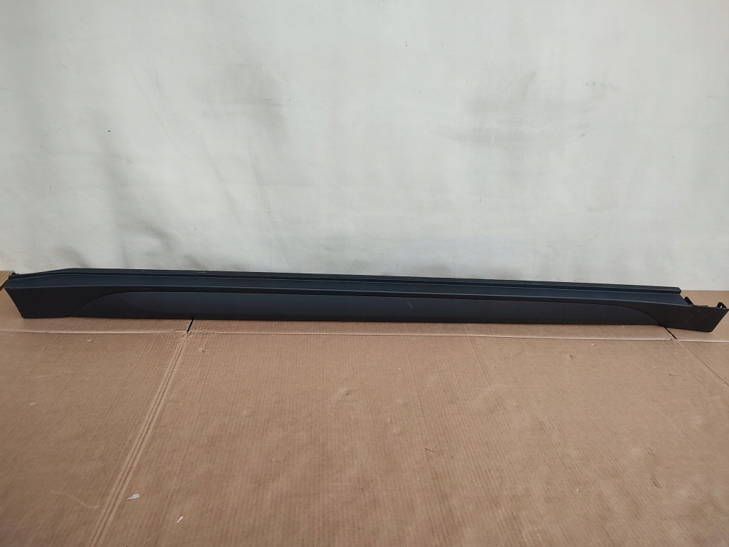 Купить Hyundai tucson 3 порог накладка  порог правая 87754-d7000