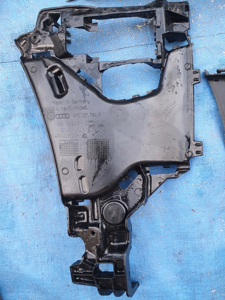 фото №8, Audi q8 e-tron etron кутик бампер передній перед кутик решітка підкрилок