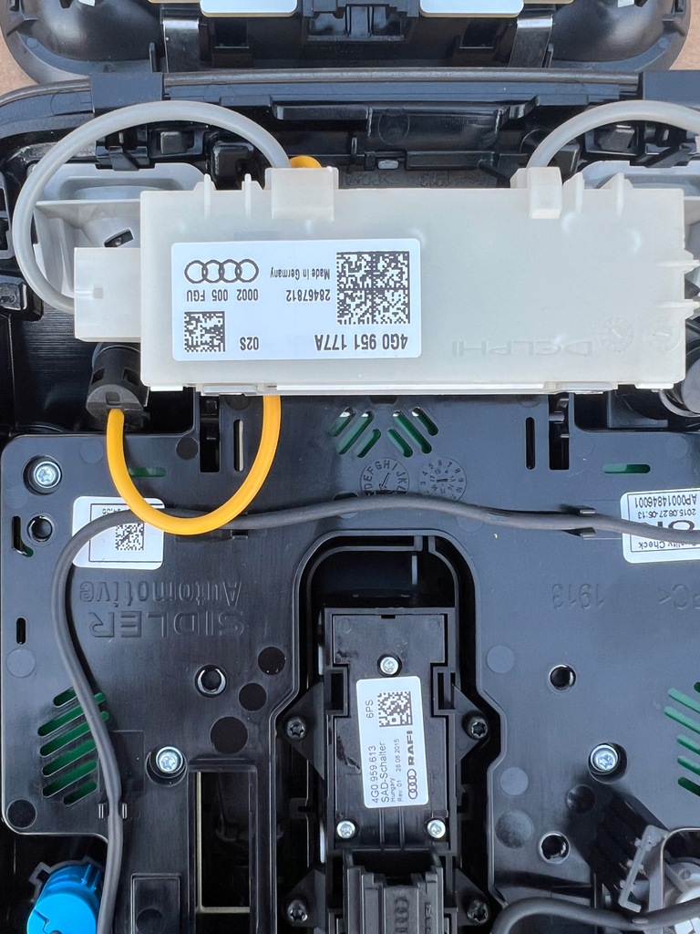 фото №6, Audi a6 a7 c7 4g lift панель лампа стельовий czarna дзеркало комплект