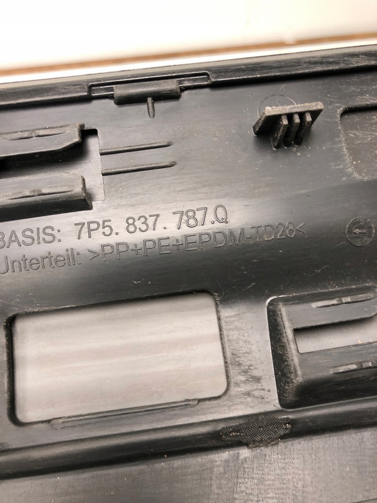 фото №9, Молдинг левый перед porsche cayenne 7p5837787q