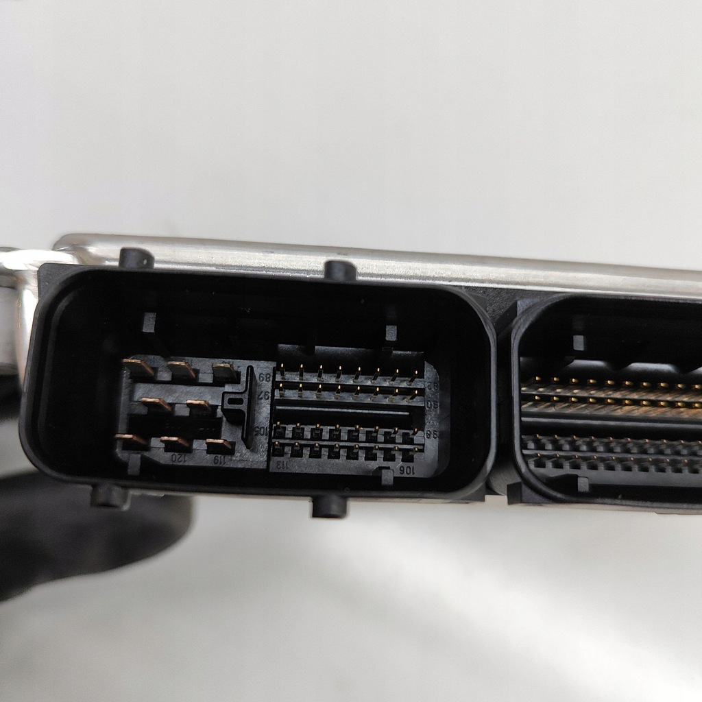 фото №6, Audi a8 s8 d3 4e 2006 блок управления / модуль заднего подвеска пневматический