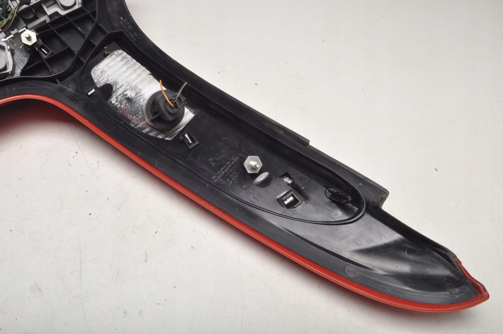 фото №10, Volvo c30 лампа ліва задня лівий задня 31213913