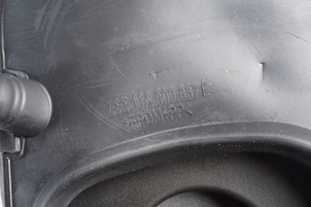 фото №7, Крышка заливной топлива vw id.4 11a809857e